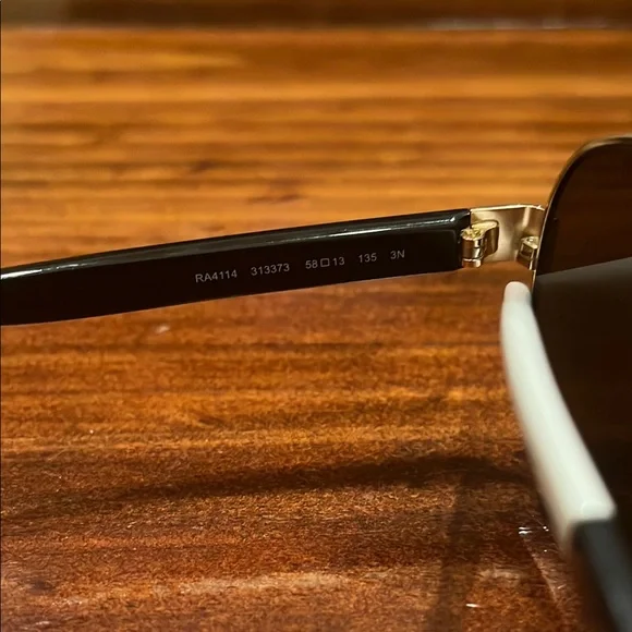 Ralph Lauren Gold Frame Aviator Sunglasses - Picture 4 of 5